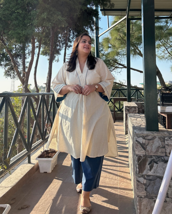 Chandrika (चन्द्रिका) Kurta