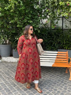 Pankhuri (पंखुरी) Ajrakh Kurta