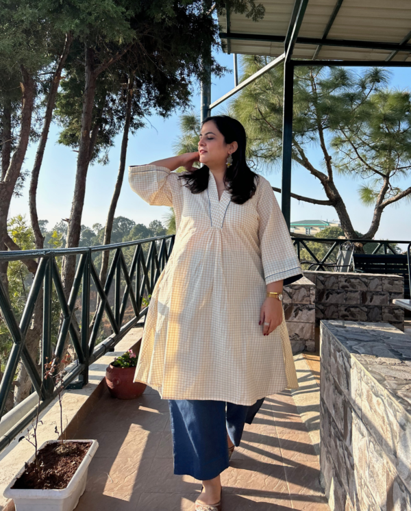 Chandrika (चन्द्रिका) Kurta