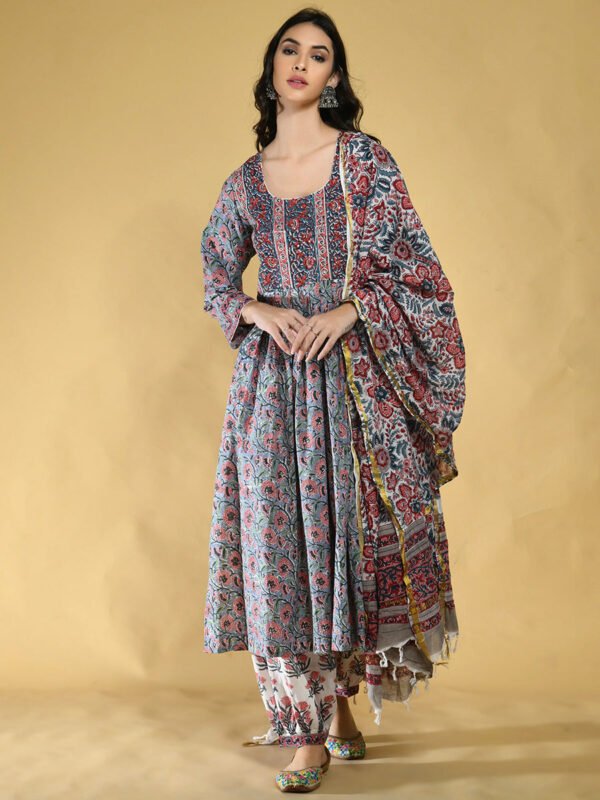 Embroidered Grey Pleated Suit Set Women