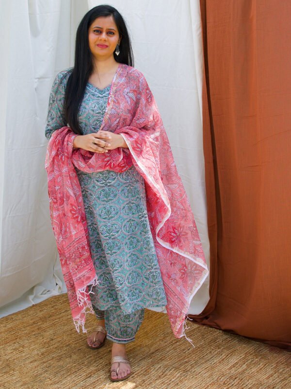 Pink Floral Kota Doria Dupatta Women