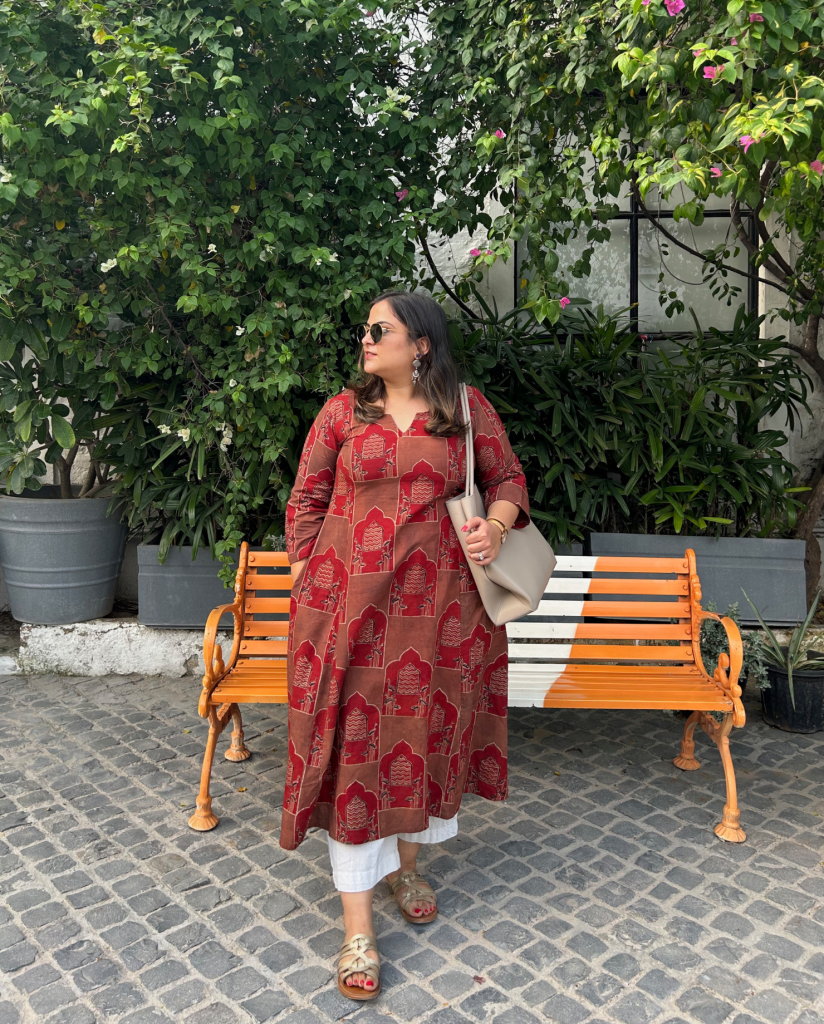Pankhuri (पंखुरी) Ajrakh Kurta — photograph 3
