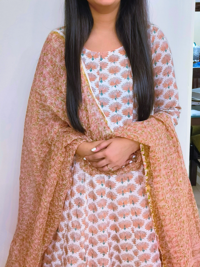Alternative view of Peach Floral Kota Doria Dupatta Women