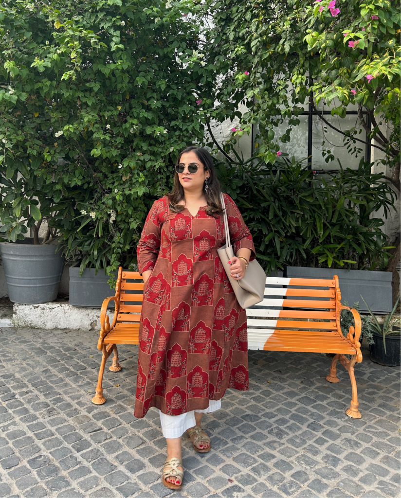 Pankhuri (पंखुरी) Ajrakh Kurta — photograph 5