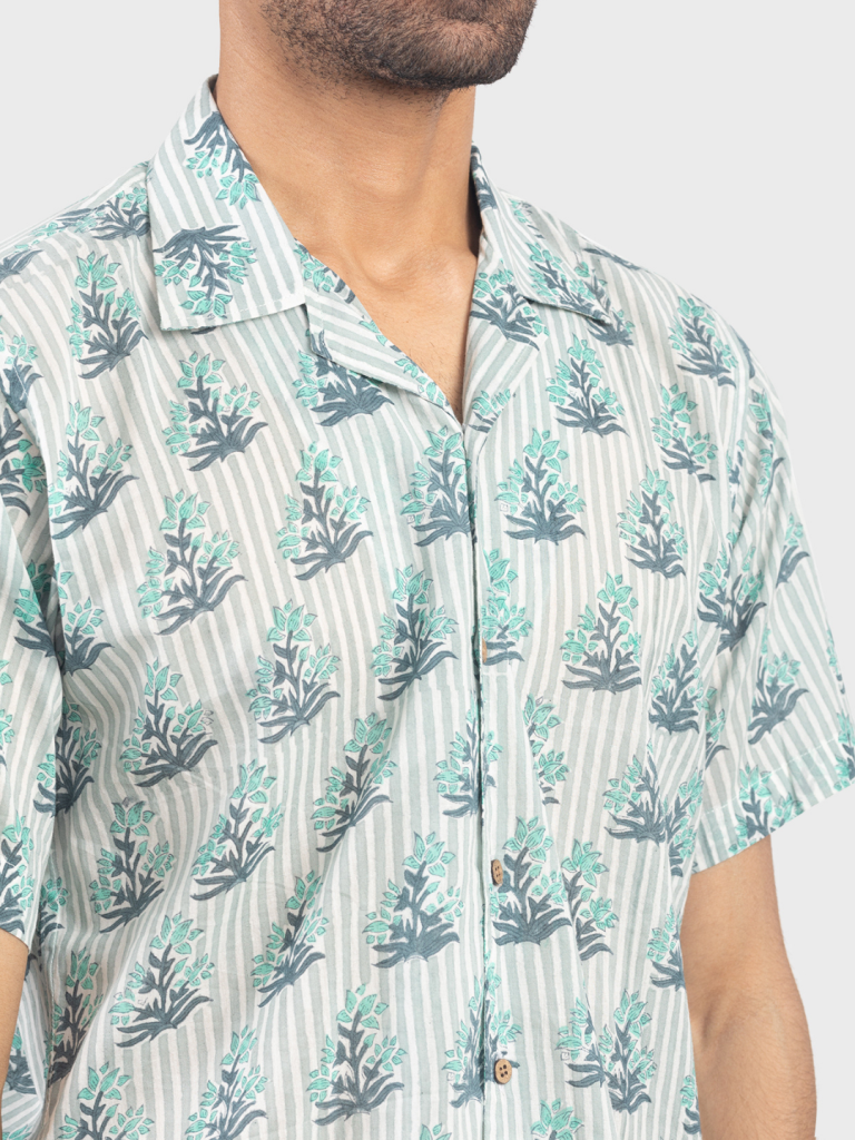 Daisy White Shirt — photograph 3