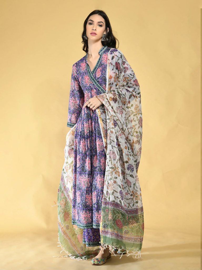 Embroidered Purple Floral Angrakha Cotton Kurta Set Women — photograph 4