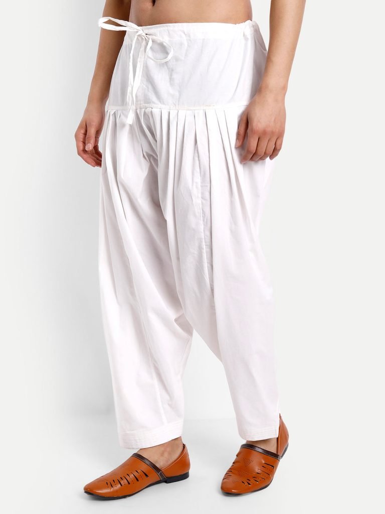 White Salwar — photograph 3