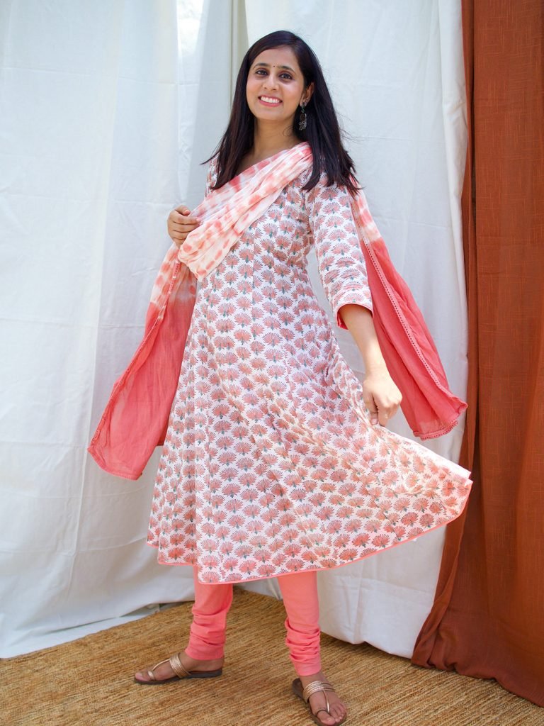 Peach and White Shibbori Cotton Dupatta Women